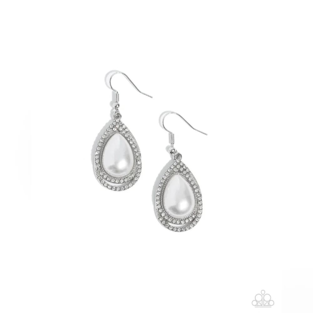 Effortless Elegance Earrings